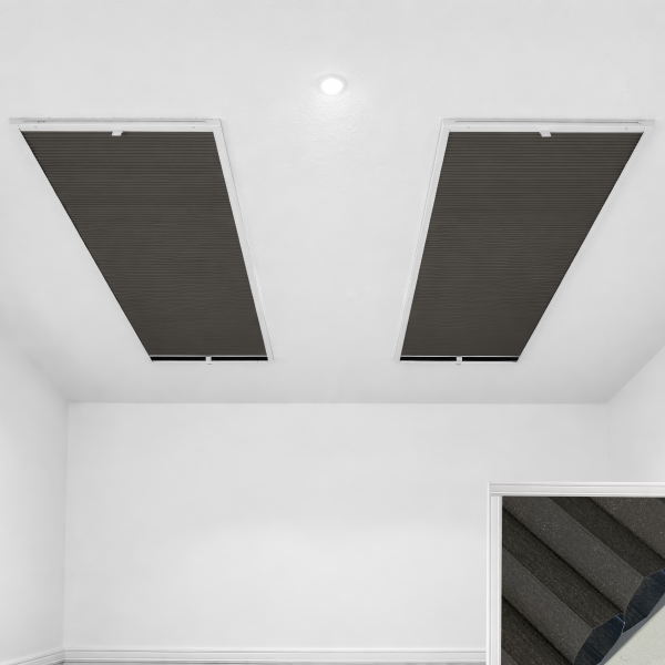 Dachfenster- Insektenschutz Plissee Anthrazit Blackout